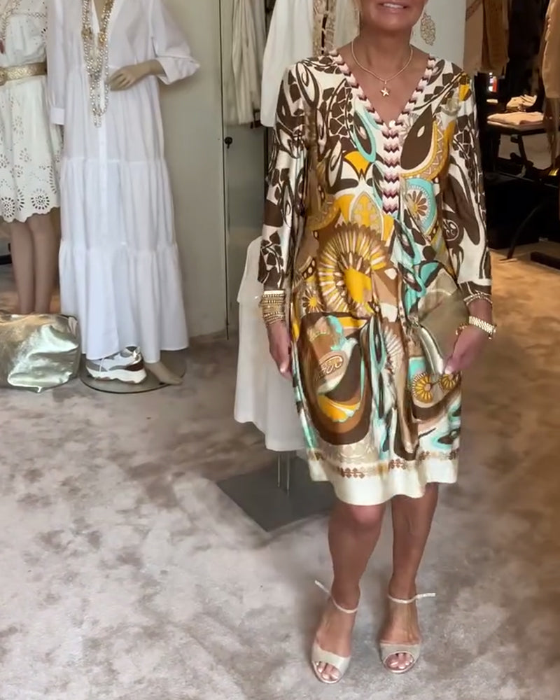 THEA™ – Relaxed Retro Print Shift Dress