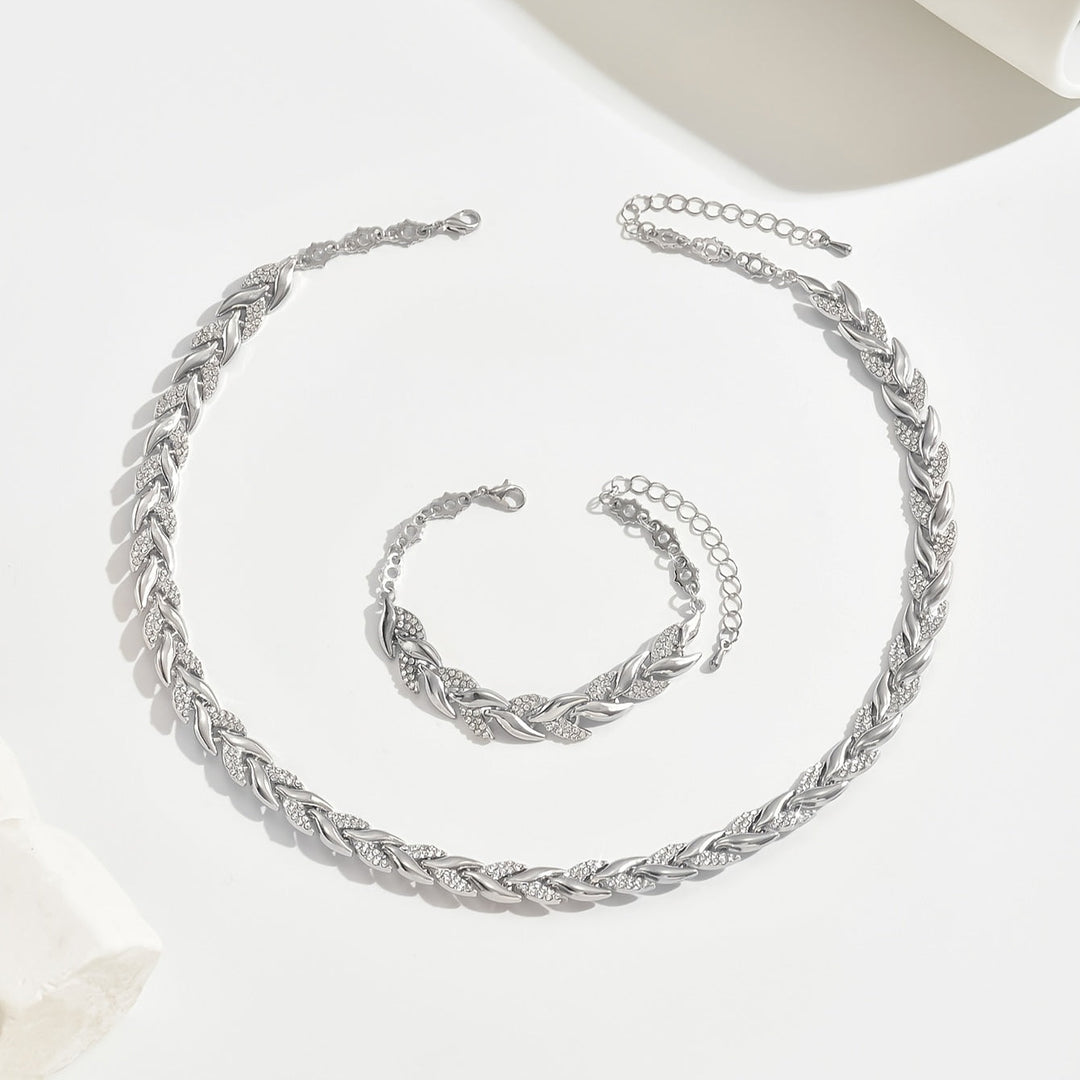 LISETTE™ – Handcrafted Leaf Chain Jewellery Set