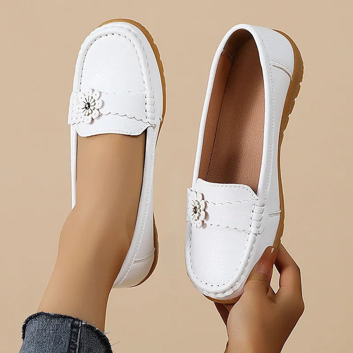 LENA™ – Orthopaedic Flower Detail Loafer