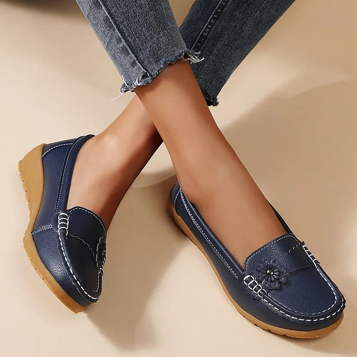 LENA™ – Orthopaedic Flower Detail Loafer
